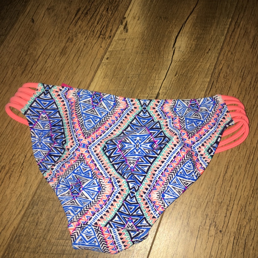 Target bikini - Picture 3 of 3